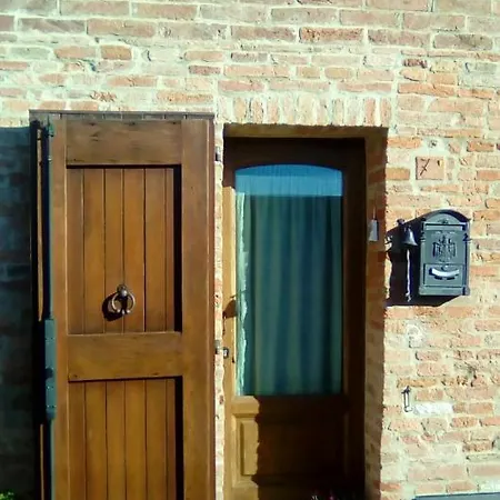 Casa Vacanze La Campanella * Torrita di Siena